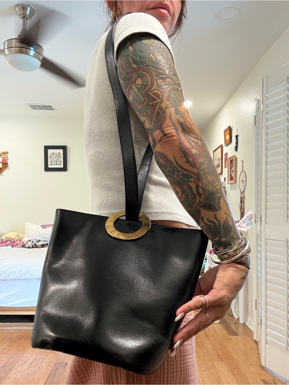 Celine Black Leather Shoulder Bag with Gold Logo O-Ring - Picture 13 of 13